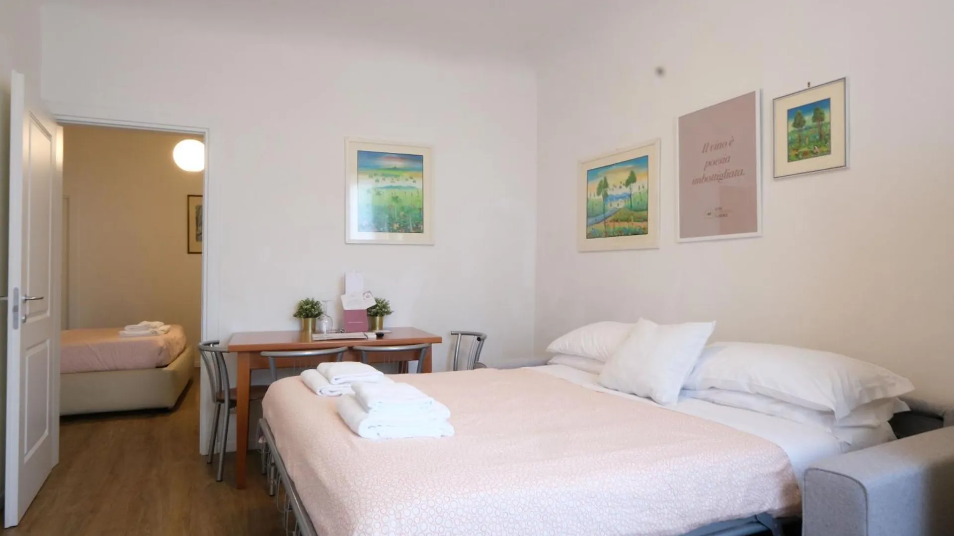 Wine Apartments Florence Morellino